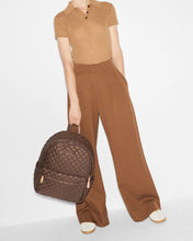 Load image into Gallery viewer, Walnut Metro Backpack Deluxe