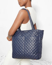 Load image into Gallery viewer, Dawn Rec Large Metro Quatro Tote