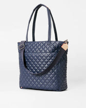 Load image into Gallery viewer, Dawn Rec Large Metro Quatro Tote