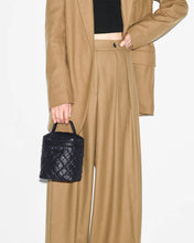 Load image into Gallery viewer, Large Vanity Case Black