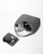 Load image into Gallery viewer, Large Metro Shoulder Black