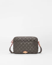 Load image into Gallery viewer, Magnet Small Metro Camera Crossbody Bag