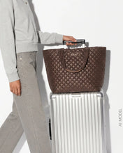 Load image into Gallery viewer, Walnut Large Metro Tote Deluxe
