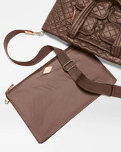 Load image into Gallery viewer, Walnut Medium Metro Travel Tote