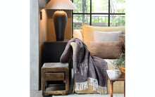 Load image into Gallery viewer, Pezzo Throw