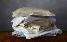 Load image into Gallery viewer, Pearl Sham