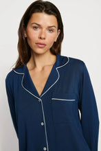 Load image into Gallery viewer, Gisele TENCEL™ Modal Long Sleeve Short PJ Set Navy/Ivory