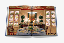 Load image into Gallery viewer, Valentino: At the Emperor's Table
