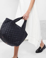 Load image into Gallery viewer, Black Small Metro Tote Deluxe