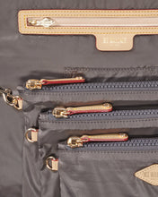 Load image into Gallery viewer, Magnet Large Metro Tote Deluxe