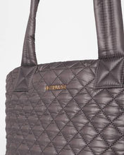 Load image into Gallery viewer, Magnet Medium Metro Tote Deluxe