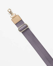 Load image into Gallery viewer, Magnet Medium Metro Tote Deluxe