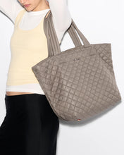 Load image into Gallery viewer, Morning Dove Medium Metro Tote Deluxe
