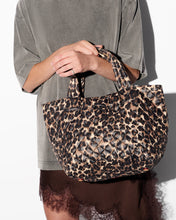 Load image into Gallery viewer, Small Metro Tote Deluxe Leopard
