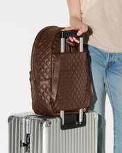 Load image into Gallery viewer, Walnut Metro Backpack Deluxe
