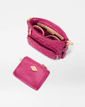 Load image into Gallery viewer, Metro Scout Deluxe Raspberry
