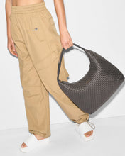 Load image into Gallery viewer, Magnet Large Woven Shoulder
