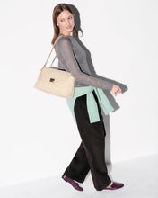 Load image into Gallery viewer, Crosby Lock Shoulder Buff
