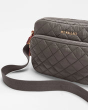Load image into Gallery viewer, Magnet Small Metro Camera Crossbody Bag
