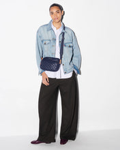 Load image into Gallery viewer, Dawn Small Metro Camera Bag II
