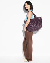Load image into Gallery viewer, Raisin Medium Metro Tote Deluxe
