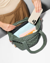 Load image into Gallery viewer, Juniper Medium Sutton Deluxe
