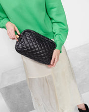 Load image into Gallery viewer, Black Metro Cosmetic
