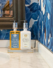 Load image into Gallery viewer, Acrylic Bath &amp; Body Gift Set: Santorini

