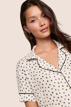 Load image into Gallery viewer, Gisele Printed TENCEL™ Modal Relaxed Short PJ Set Heart to Heart Black/Black
