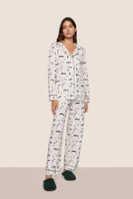 Load image into Gallery viewer, Gisele Printed TENCEL™ Modal Long PJ Set Ski Chalet Ivory/Pine
