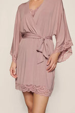 Load image into Gallery viewer, Mariana TENCEL™ Modal Robe Woodrose

