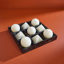 Load image into Gallery viewer, Como Black &amp; White Tic-Tac-Toe Set
