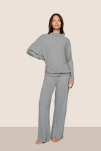 Load image into Gallery viewer, Cozy Time Mock Neck Pullover Lead
