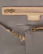Load image into Gallery viewer, Magnet Metro Backpack Deluxe
