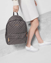 Load image into Gallery viewer, Magnet Metro Backpack Deluxe
